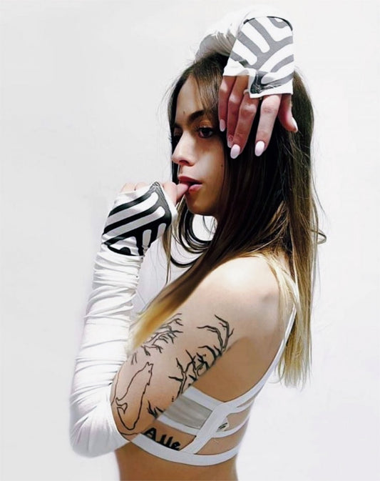 ADINKRA Gloves In White