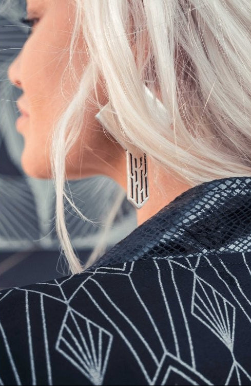 URBAN SILVER KIMONO