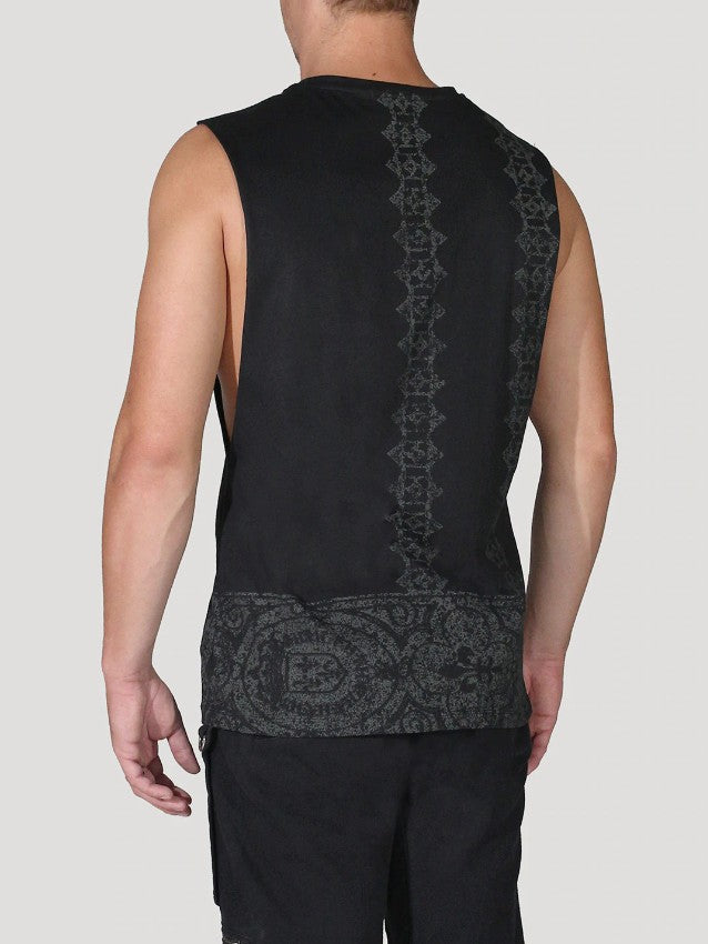 MEMO Sleeveless Tee In Black