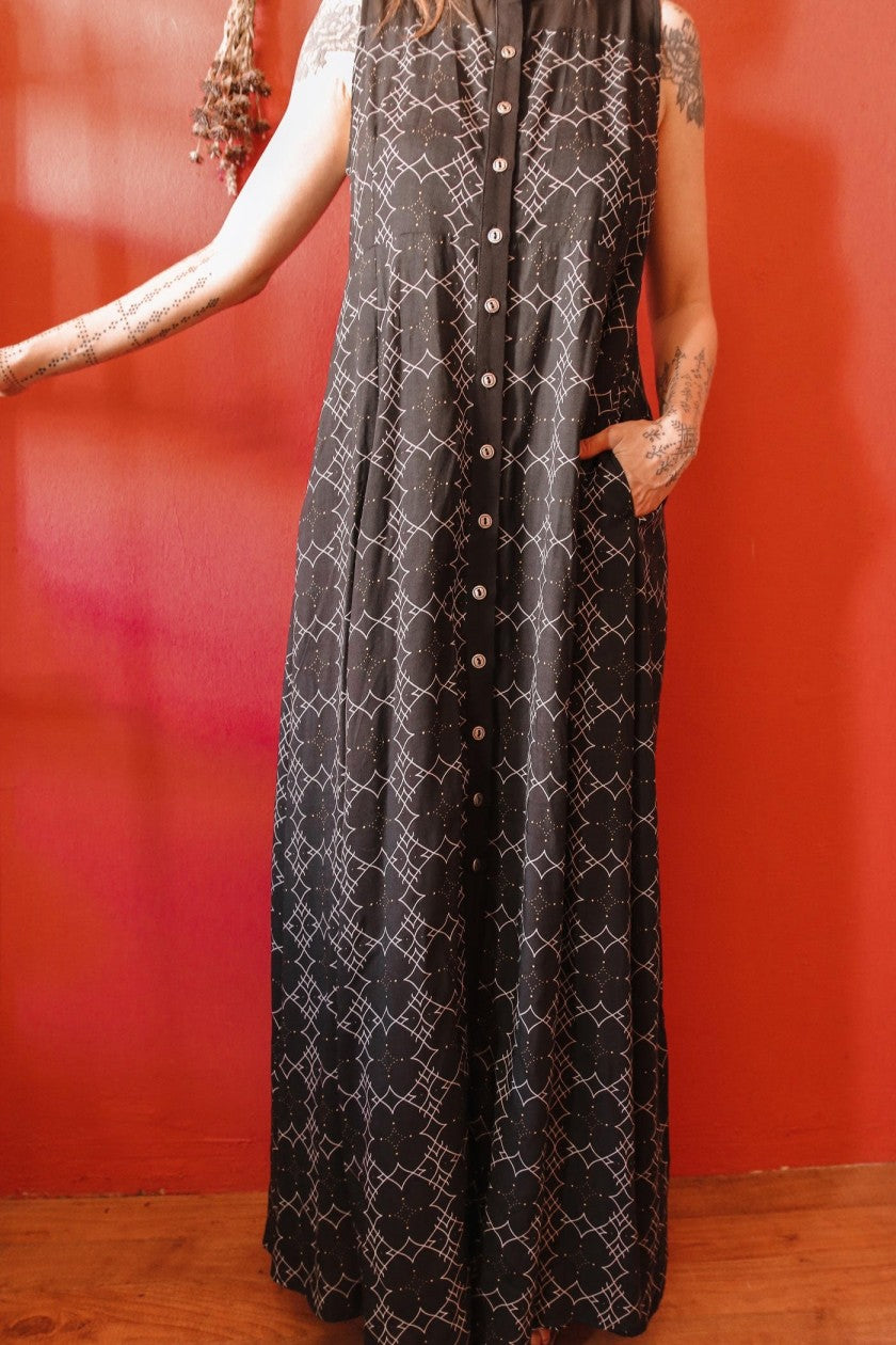 JULIETA Maxi Dress In EA Black Print