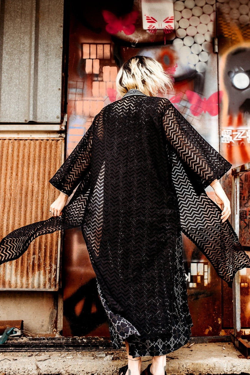 URBAN KIMONO BLACK