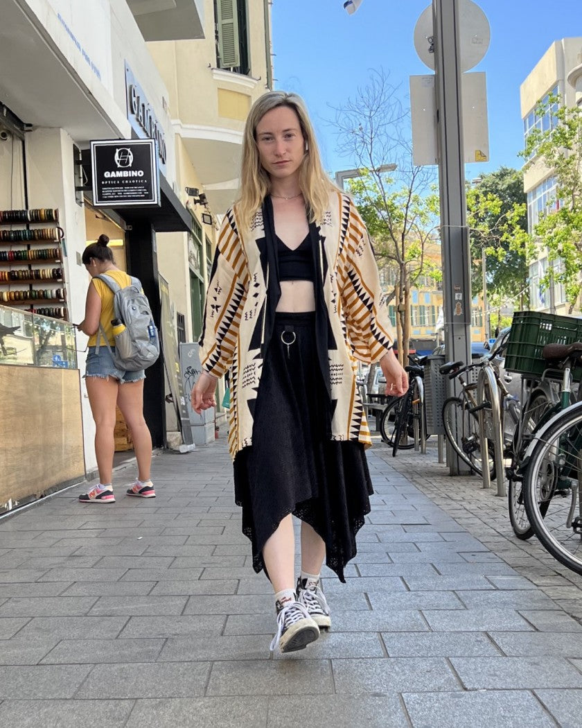 LIGHT TRIBAL PRINT SHORT KIMONO