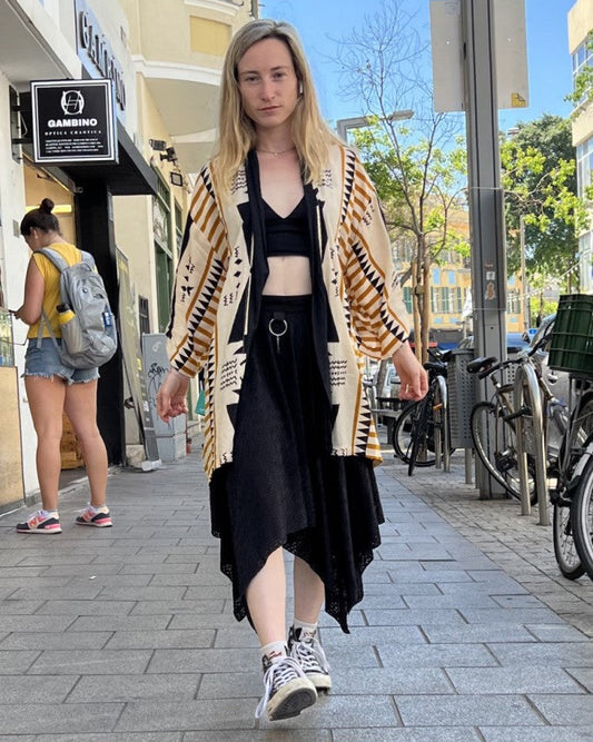 LIGHT TRIBAL PRINT UNISEX SHORT KIMONO