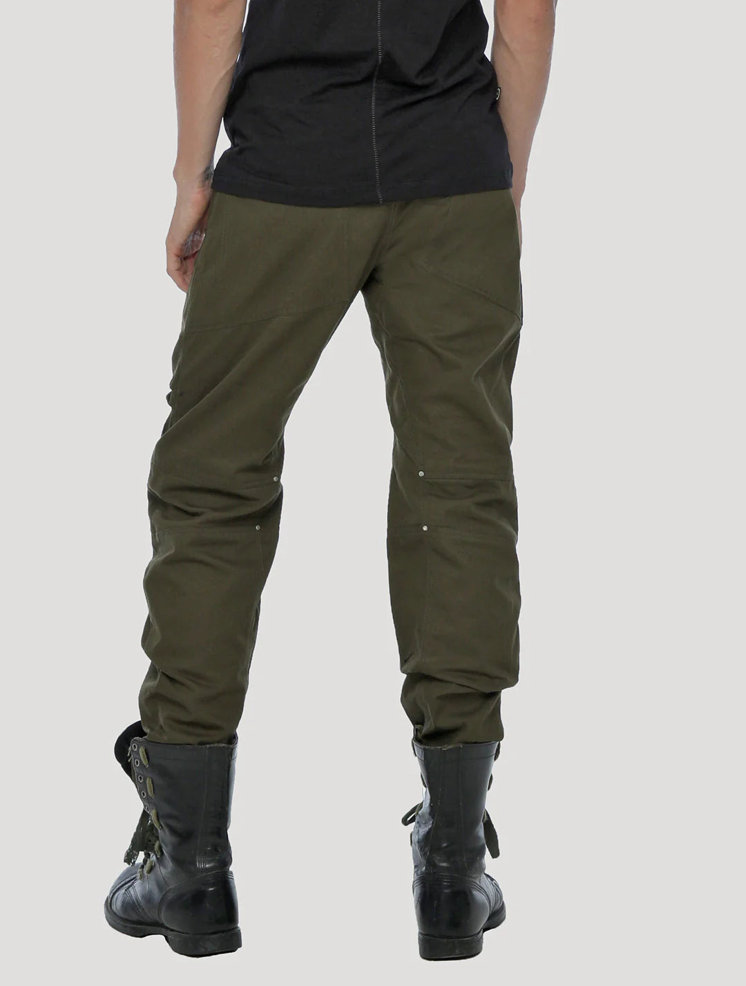 MAGNUS Pants In Olive