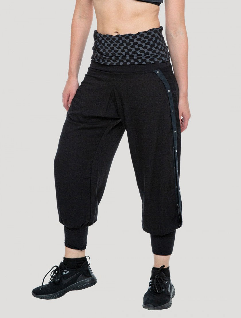 Kafiya Harem Pants In Black