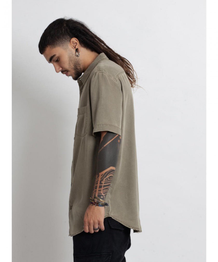 OR BUTTON Short Sleeve Botton Shirt In Green Wash