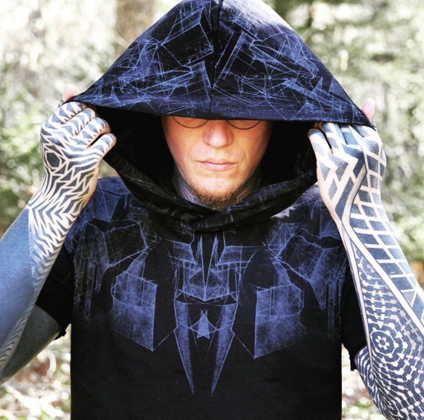 GEOMEISTER Hooded T-Shirt In Blue