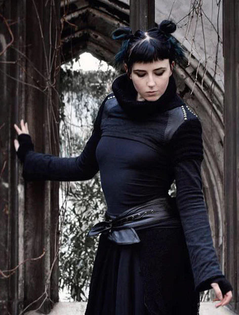 ARMADILLO Vmix Crop Sweater In Black