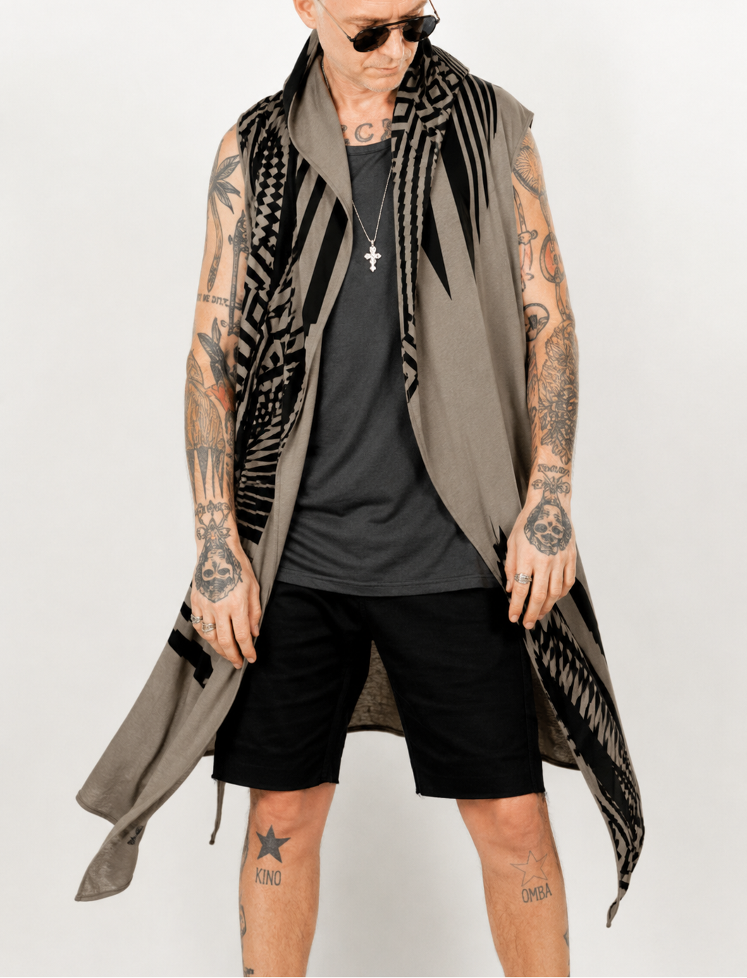 ATAR Unisex Kimono Vest In Moka