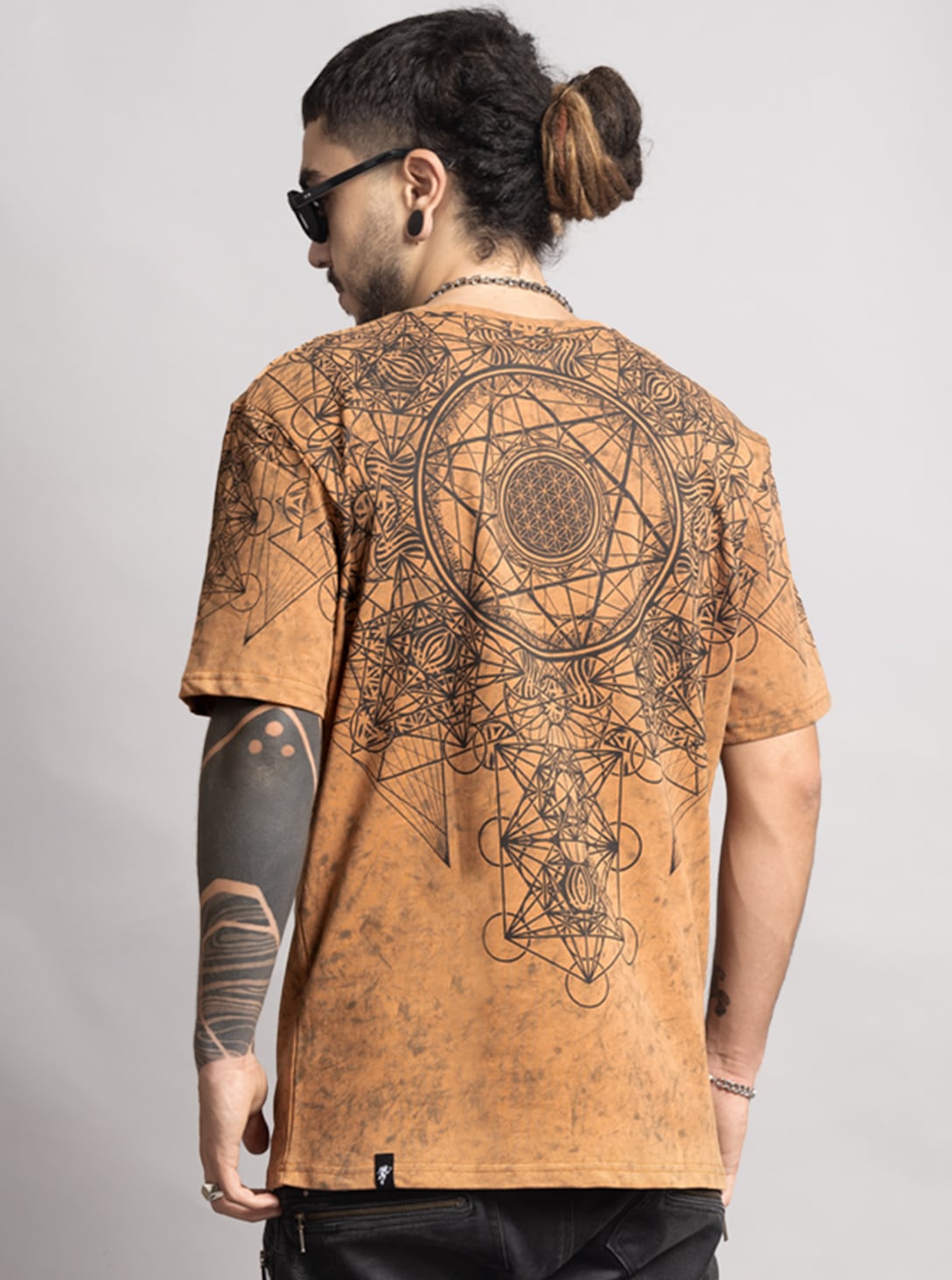 GRID THEORY T-Shirt In Orange Tie-Dye