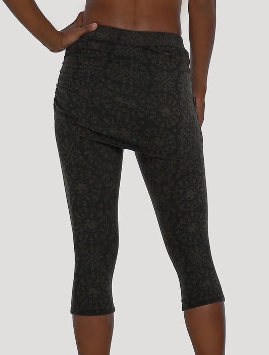 ISIS The Goddess Capri Skirted Leggings-Black