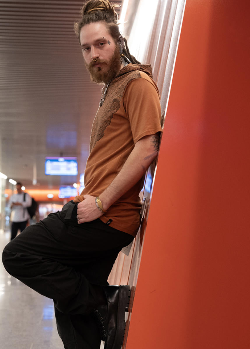 LEAF Hooded T-Shirt In Brick