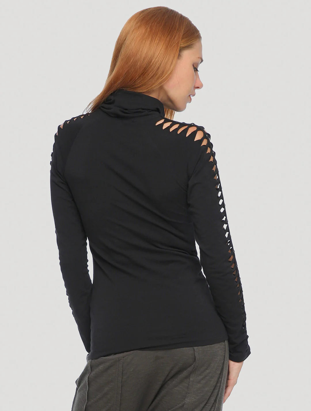 RAFFIA Long Sleeves Braided Top In Black