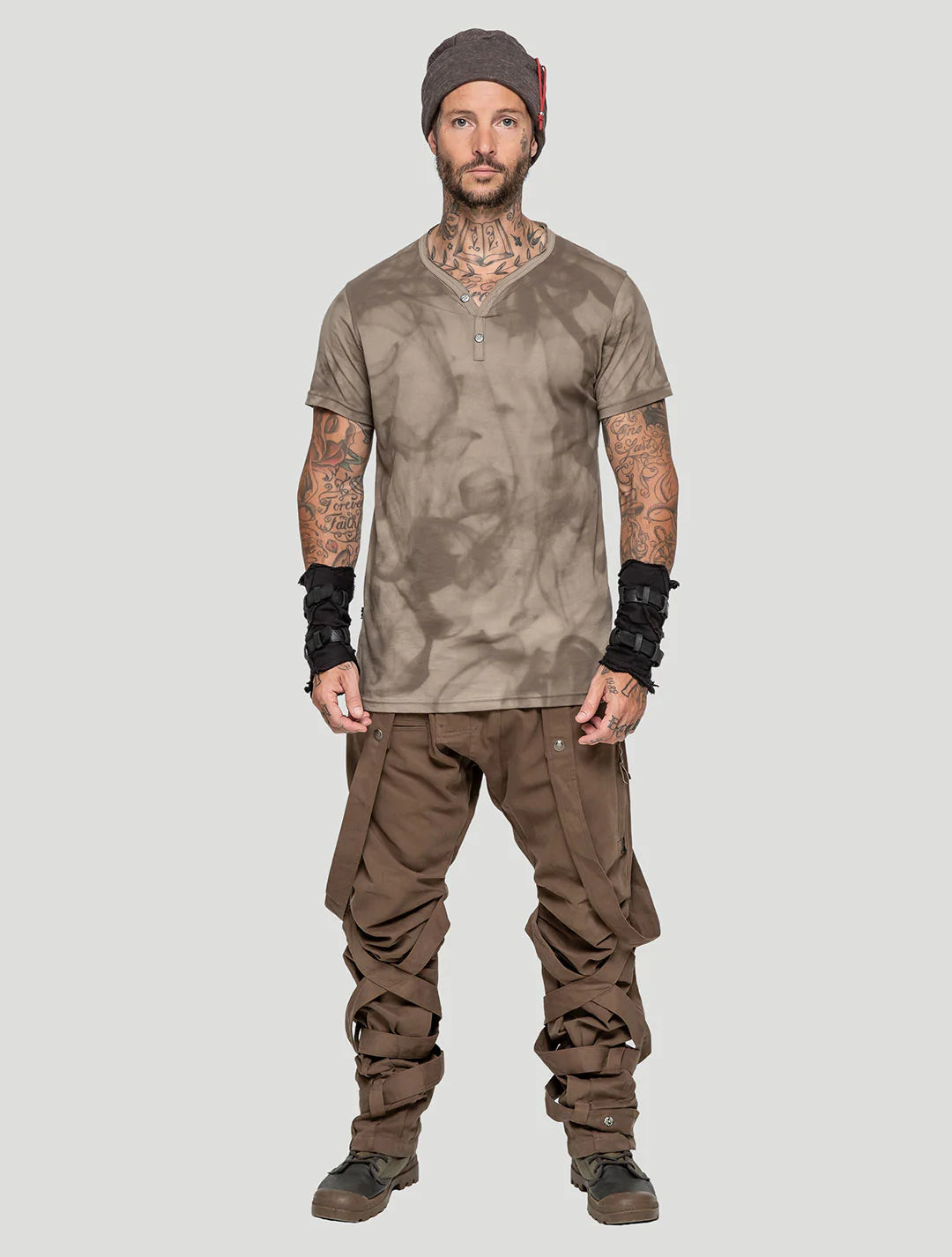 SMOKY HENLEY T-Shirt In Cement