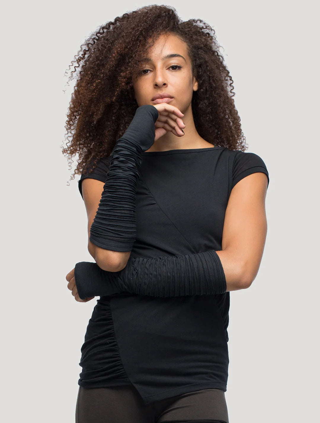 SLASHED Gloves In Black