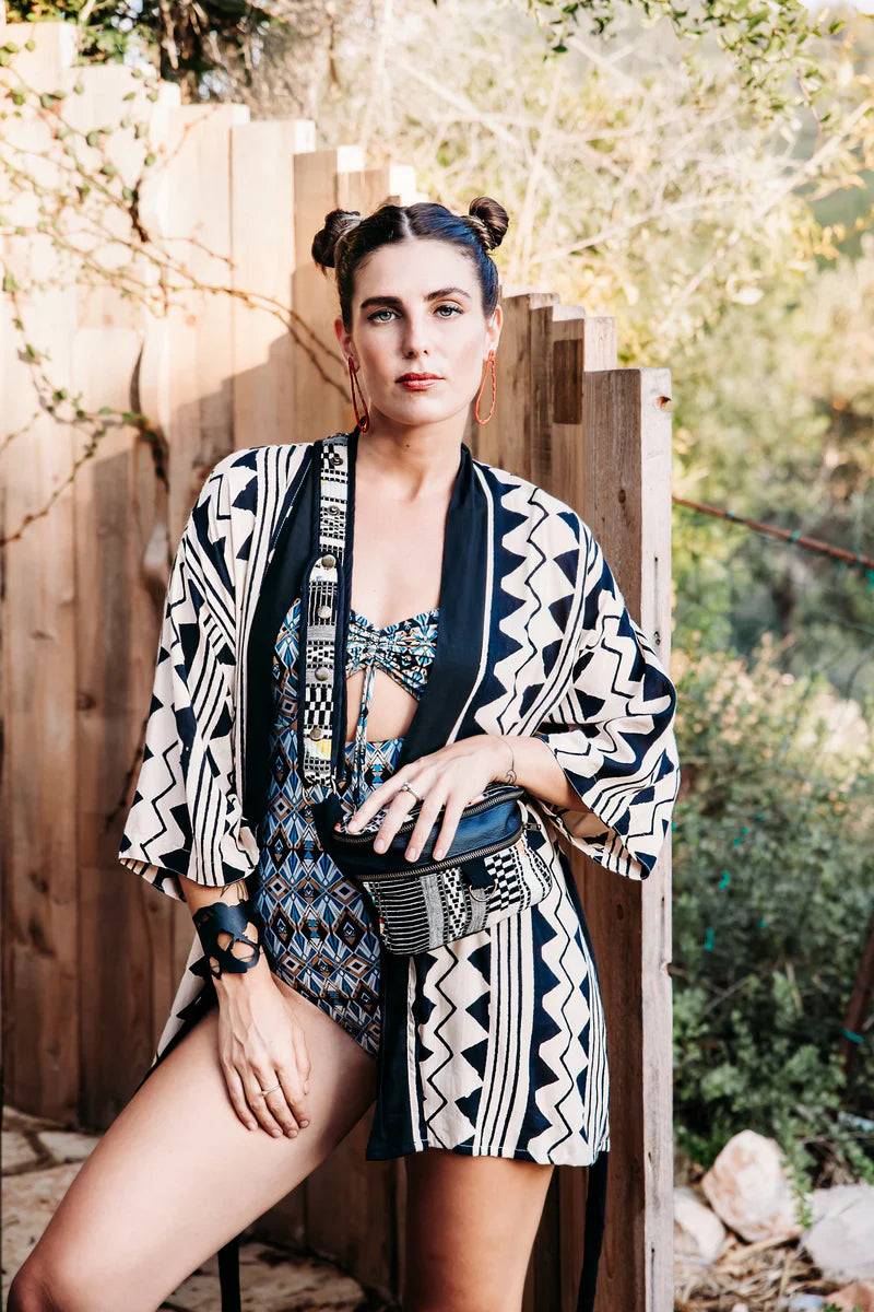 BOHO Short Kimono In Black & White Print