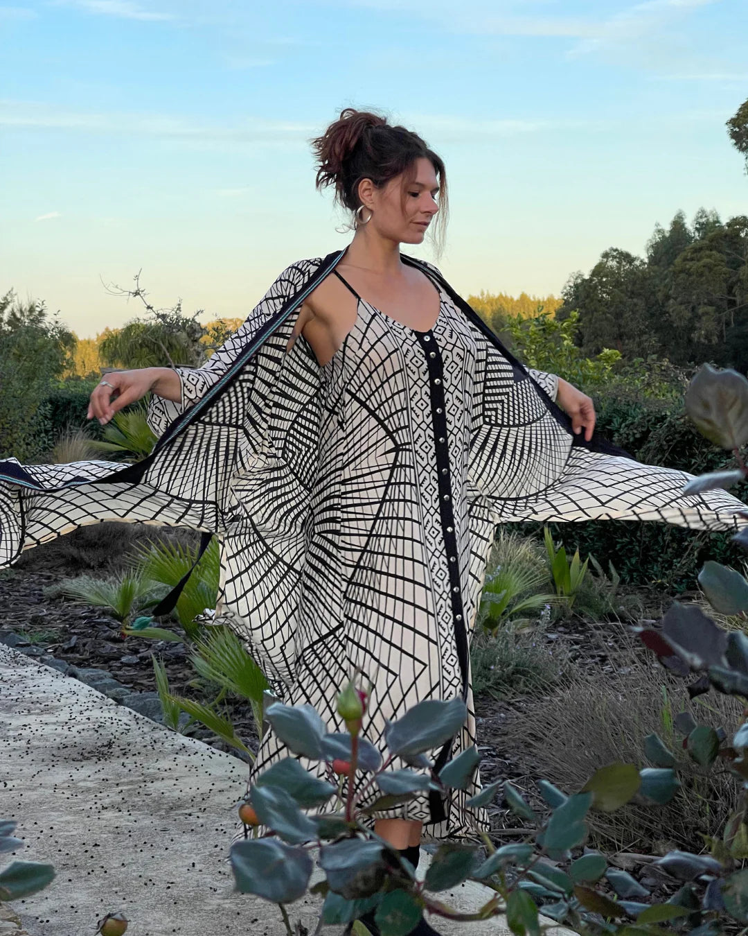 BOHO KIMONO BLACK & WHITE