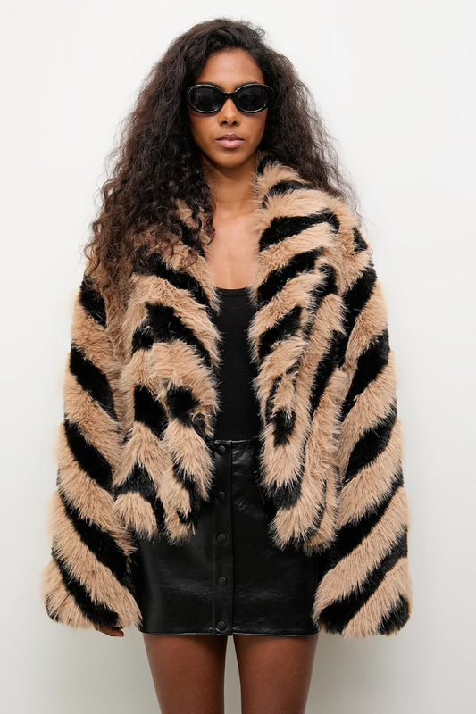 FEATHER TOUCH Faux Down Jacket