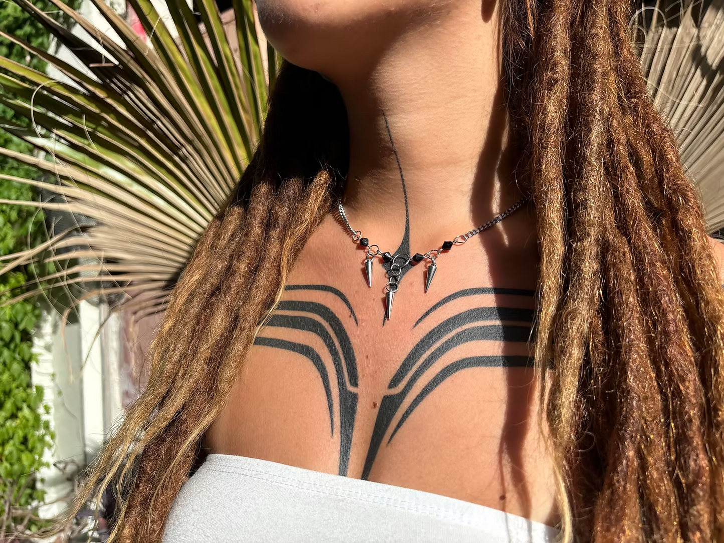Dark Shine Necklace