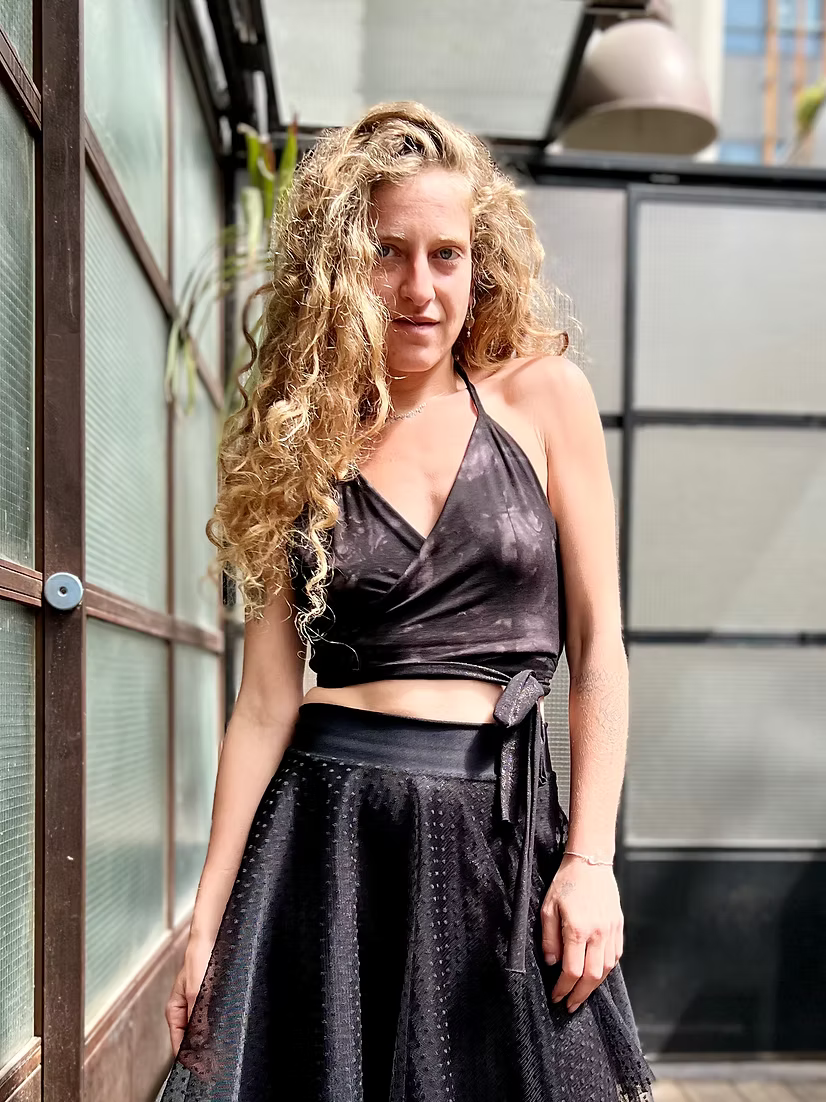 NALA Wrap Top – Black Tie-Dye