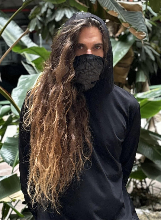 KUSARY Long Sleeve Hooded Shirt In Black