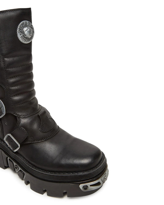 HIGH BOOTS