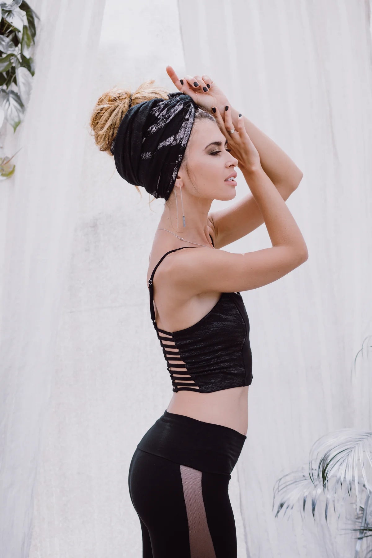 SHEERA Leggings In Black Sheer