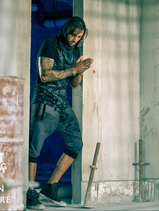 BRUSH Shorts In Black-Blue