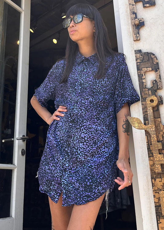 LEO Unisex Short Sleeve Button Shirt