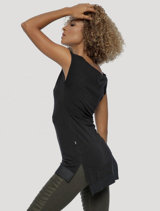 VENUS Sleeveless Tunic In Black