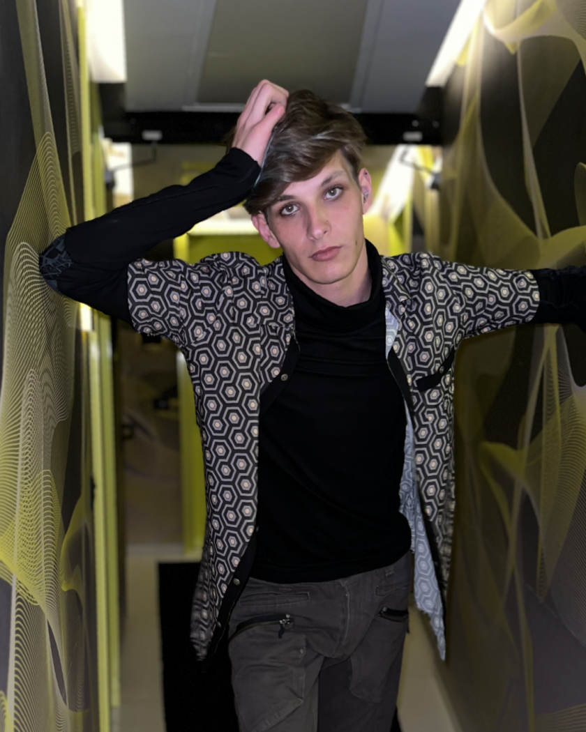 HYPER DIGITAL BEEHIVE Button Shirt