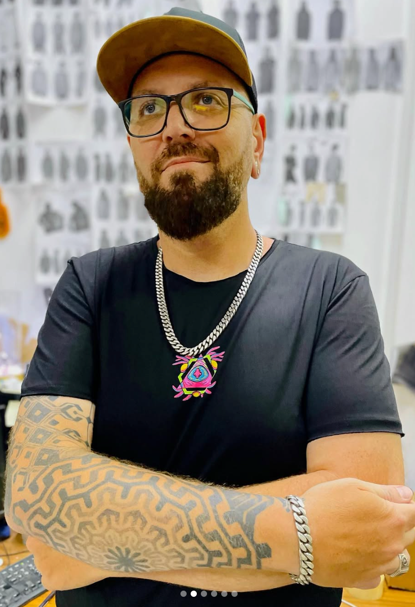 DIGITAL SAMBA T-Shirt In Black