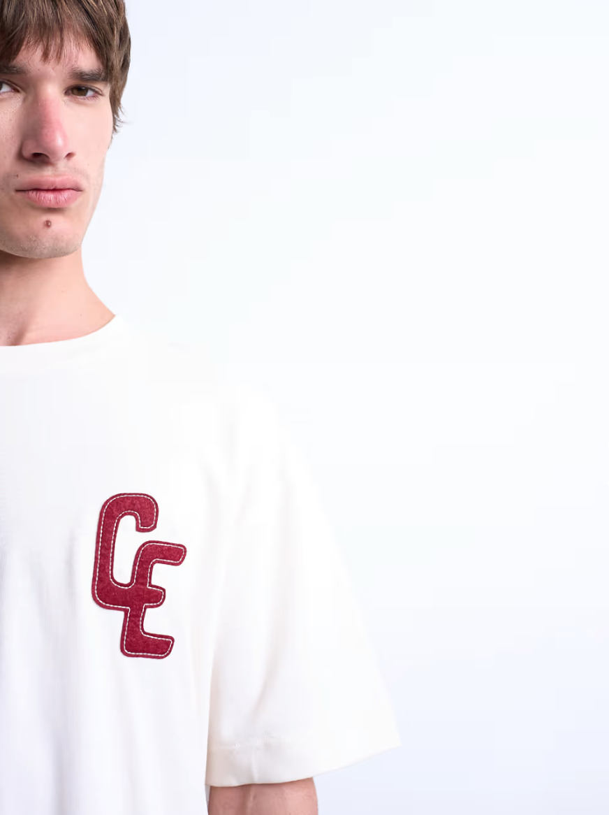 Relaxed Chateau Ermont Applique T-Shirt With Back Print In Ecru