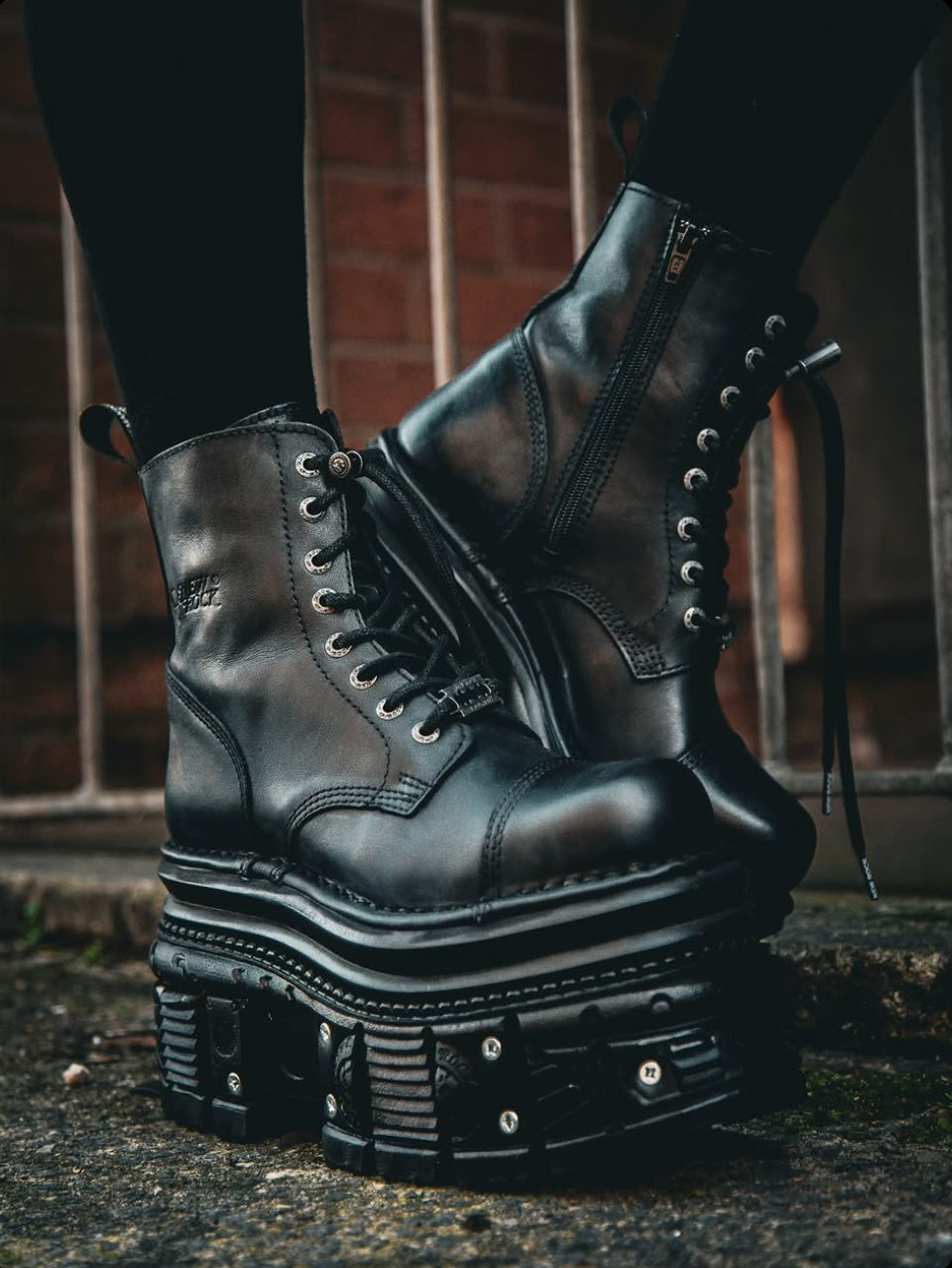 ROCK BOOTS