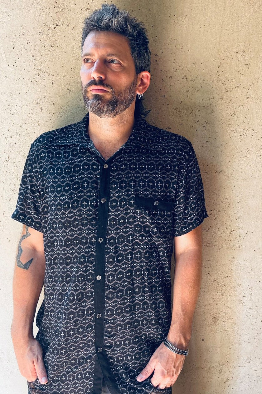 HYPER TRIBAL Button Short Sleeve Shirt