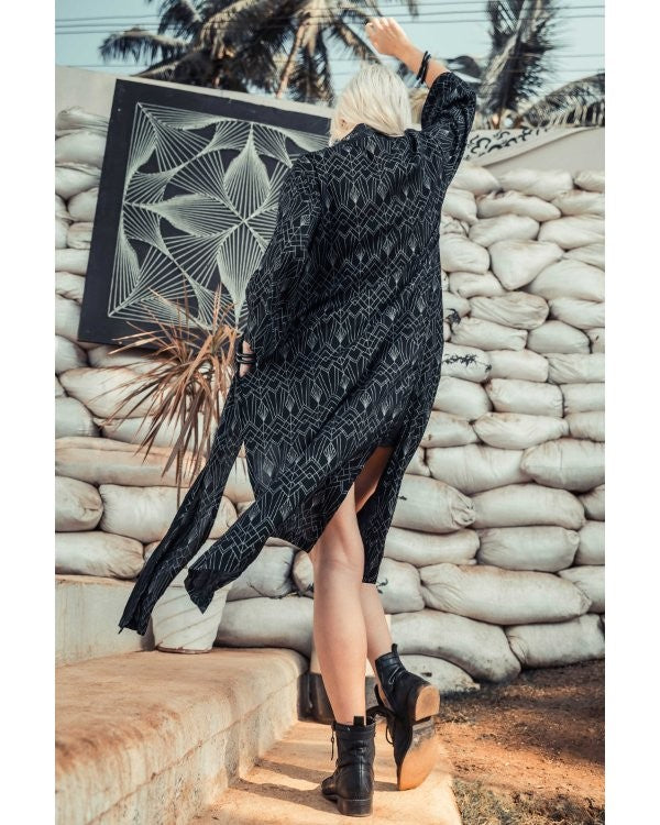 URBAN SILVER KIMONO