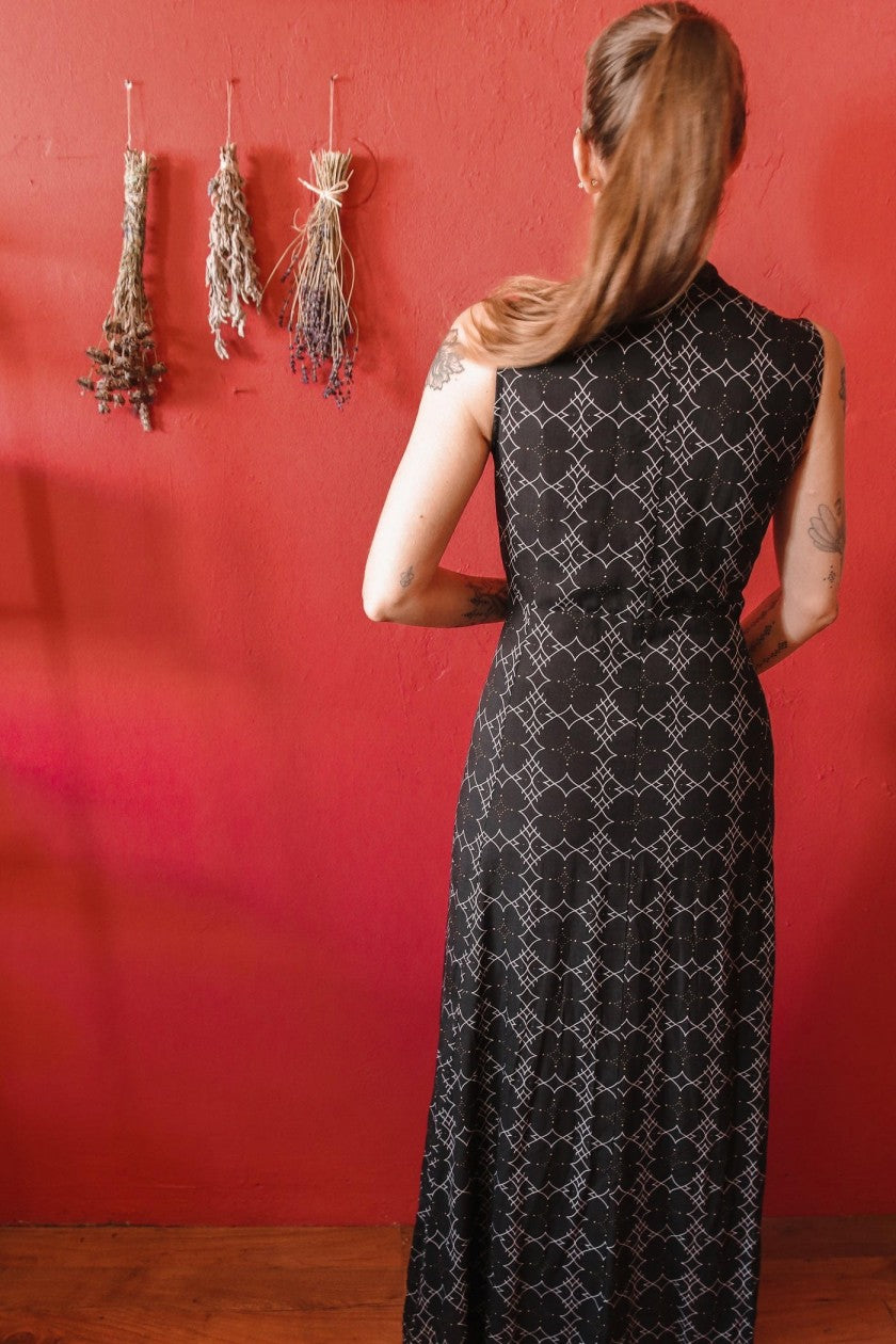 JULIETA Maxi Dress In EA Black Print