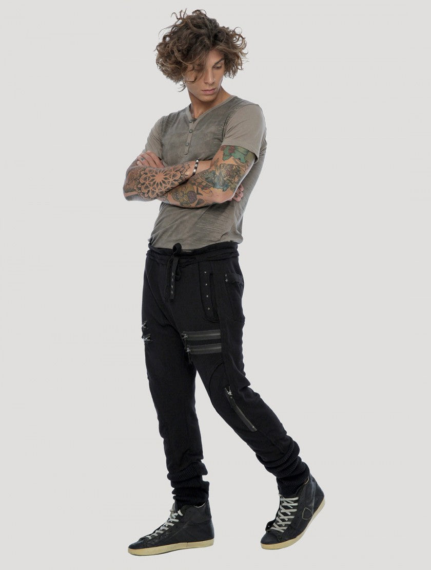 TRACKS Pants In Black