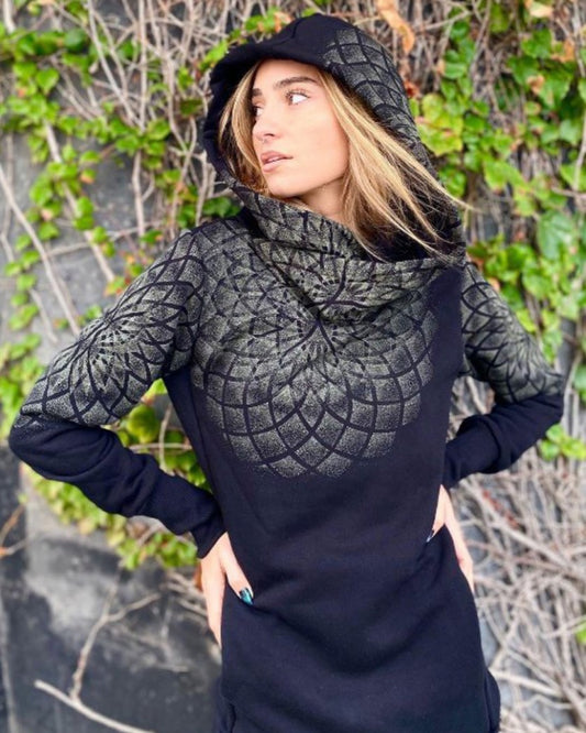 LOTUS Hood Sweat In Black