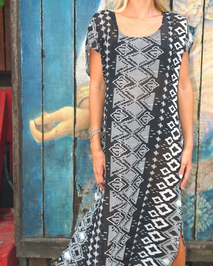 BEACH KAFTAN DRESS In Black & White Print