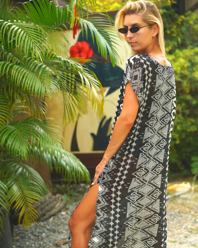 BEACH KAFTAN DRESS In Black & White Print