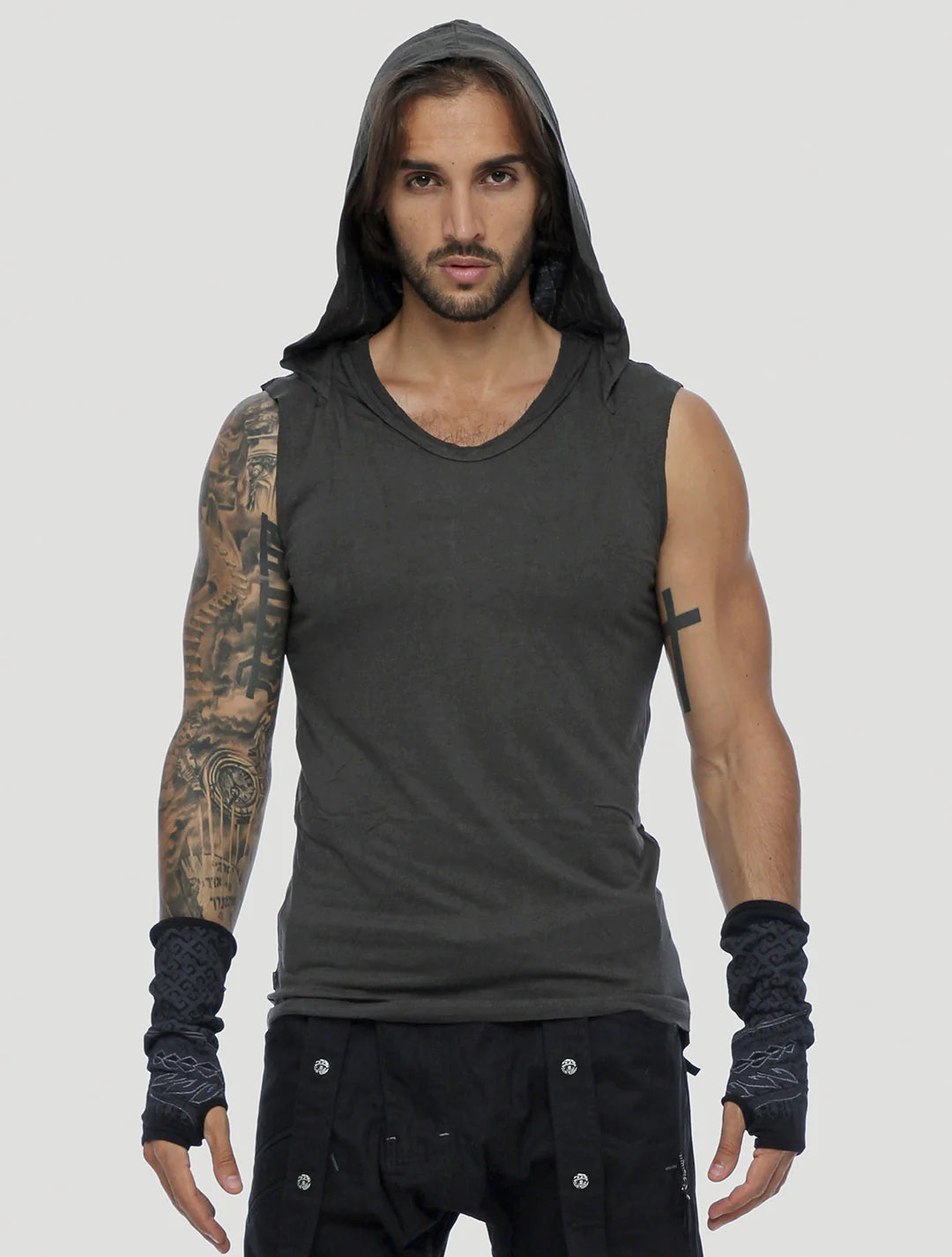 TIGER Sleeveless Tee In Olive Noir