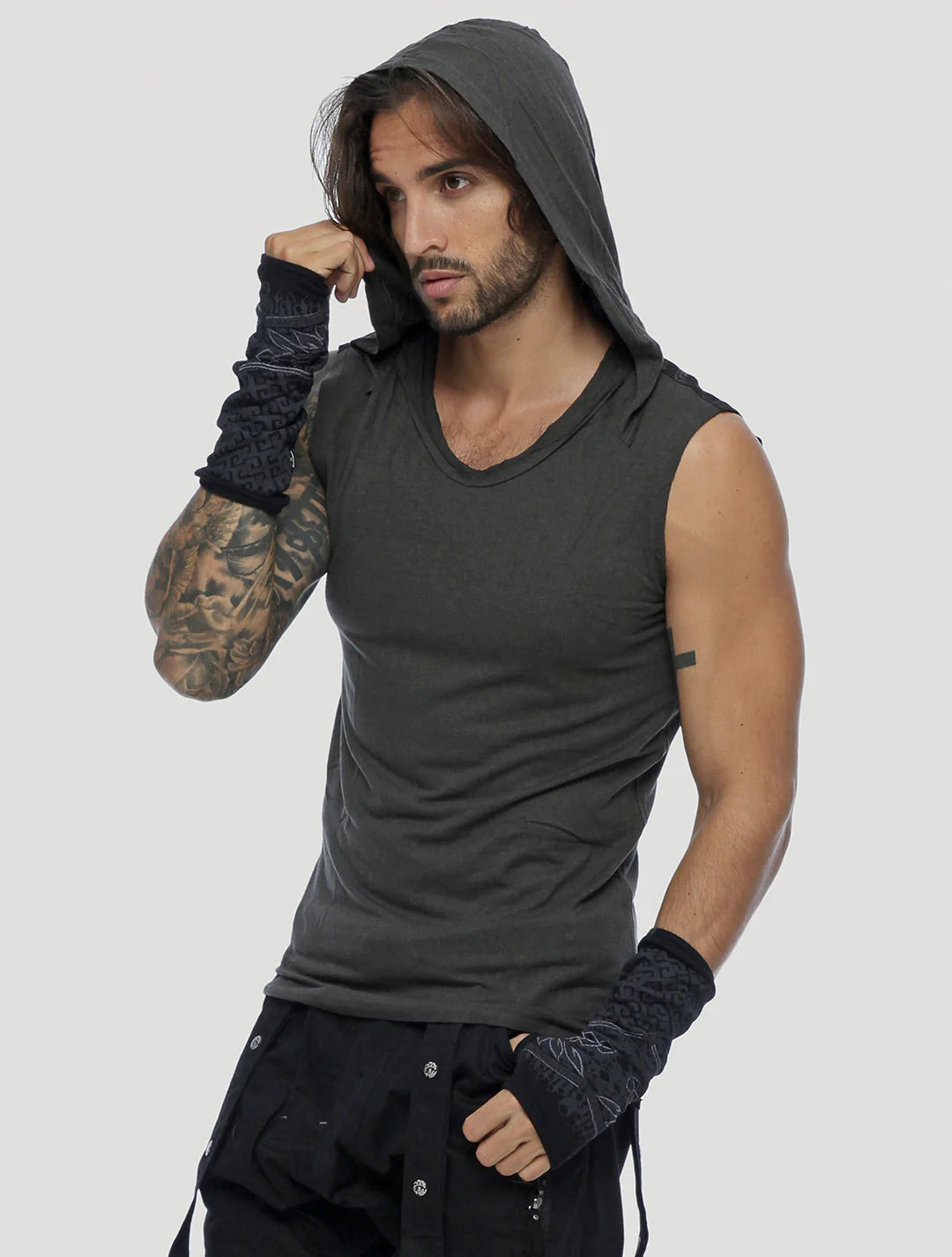 TIGER Sleeveless Tee In Olive Noir