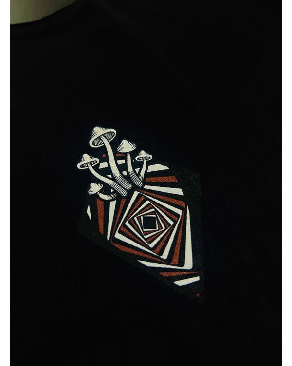 VIBE LAB  T-Shirt In Black