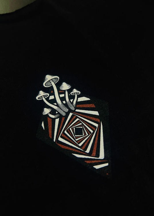 VIBE LAB  T-Shirt In Black