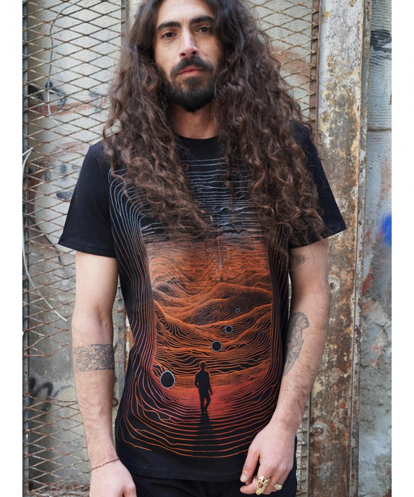 MOUNTAINS T-Shirt In Black