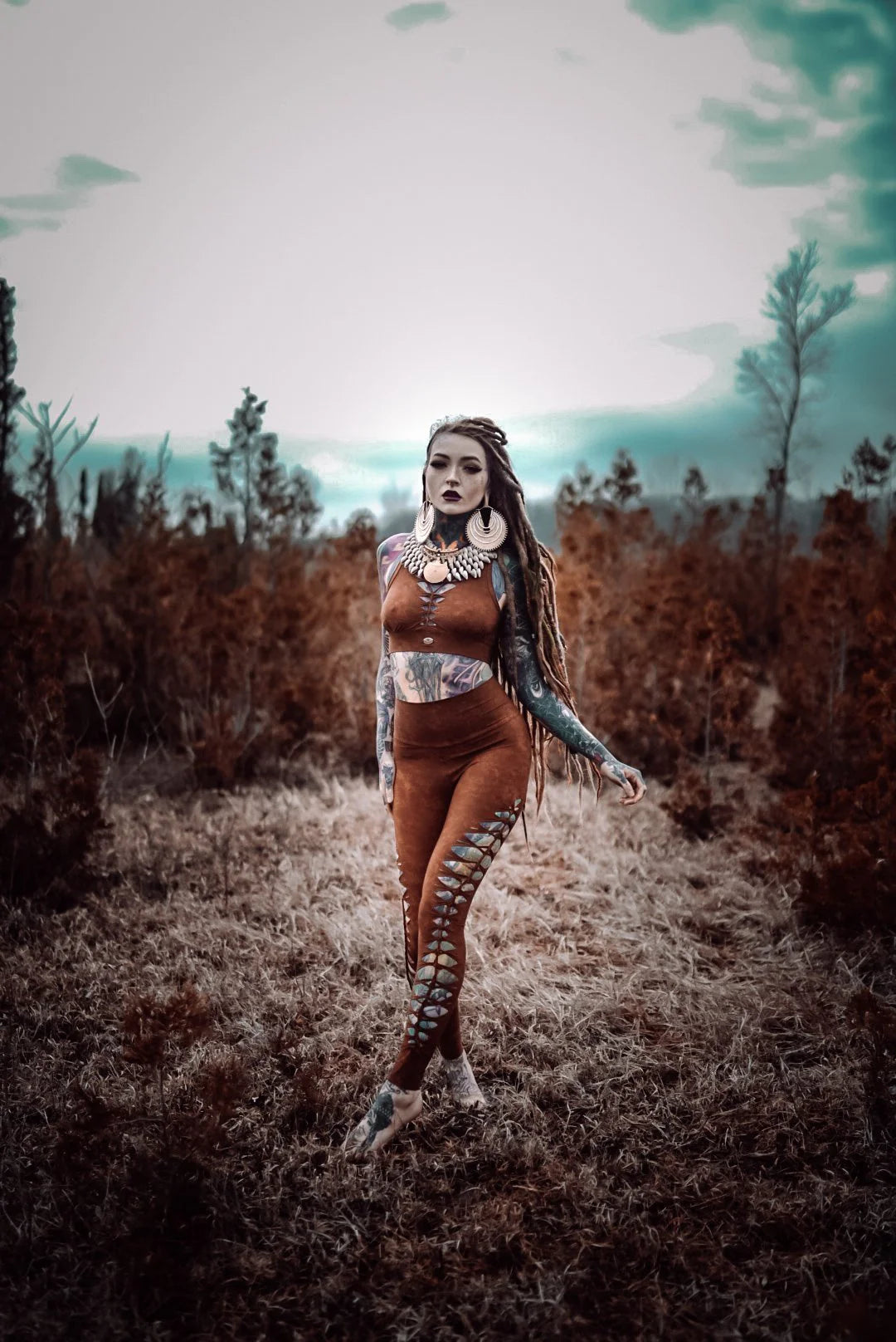 Yoga Side Cutouts Leggings In Brown