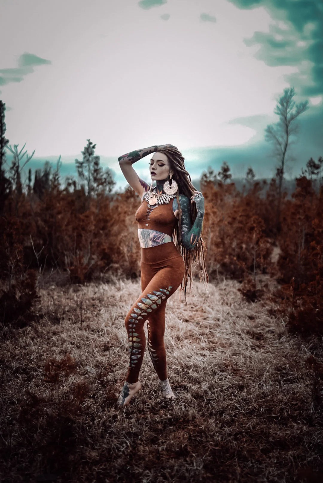 Yoga Side Cutouts Leggings In Brown