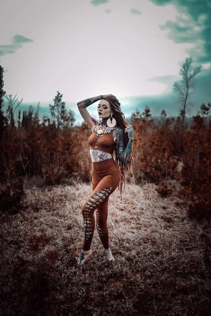 Yoga Side Cutouts Leggings In Brown