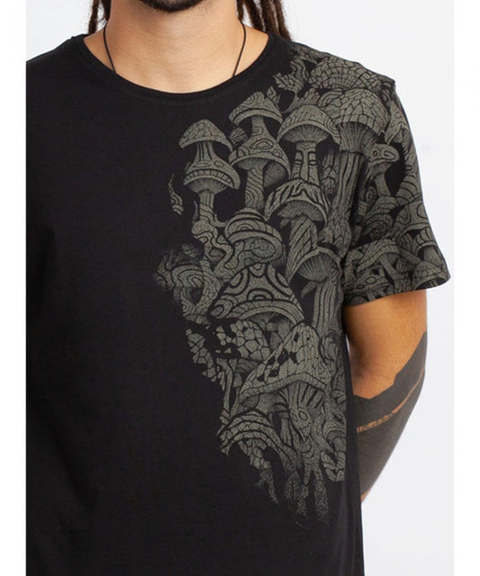 DEEP FOREST  T-Shirt In Black